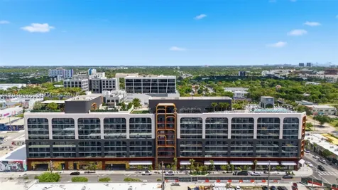 2700 NW 2nd Miami FL 33127