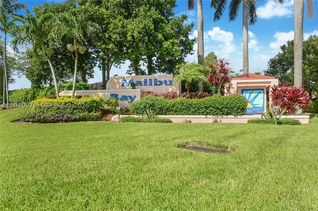 746 NW 208th Way Pembroke Pines FL 33029
