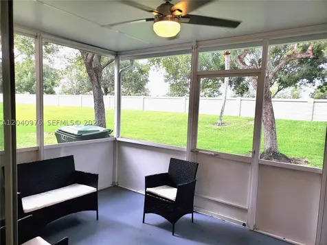 746 NW 208th Way Pembroke Pines FL 33029