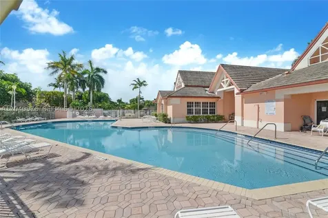 746 NW 208th Way Pembroke Pines FL 33029
