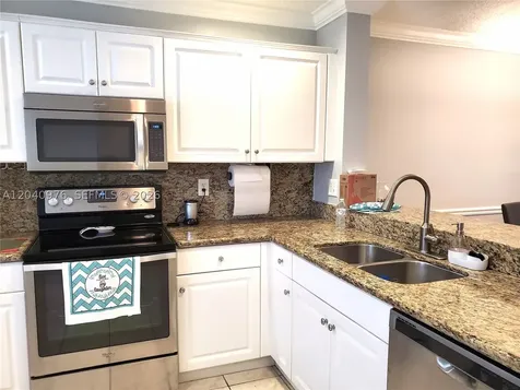 746 NW 208th Way Pembroke Pines FL 33029
