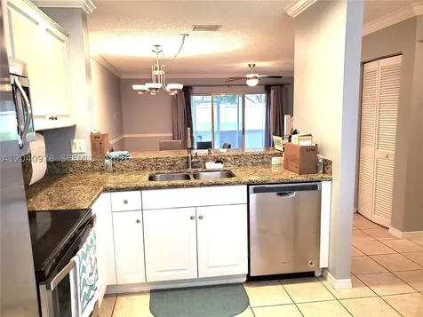 746 NW 208th Way Pembroke Pines FL 33029