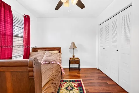 300 SW 130th Terrace Pembroke Pines FL 33027