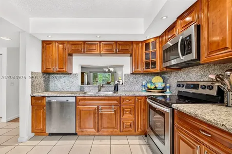 300 SW 130th Terrace Pembroke Pines FL 33027