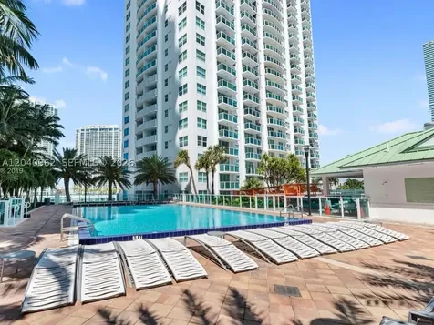 41 SE 5th Street Miami FL 33131