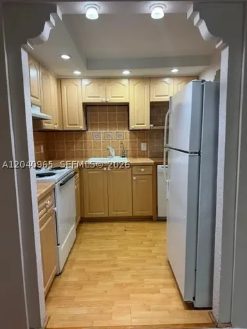 14321 N Kendall Drive Miami FL 33186