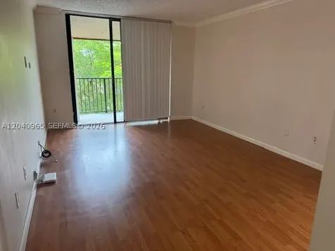 14321 N Kendall Drive Miami FL 33186