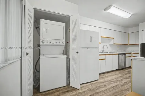 15575 N Miami Lakeway N Miami Lakes FL 33014