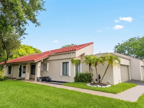 324 Patio Village Terrace Weston FL 33326