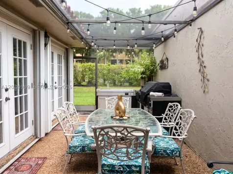 324 Patio Village Terrace Weston FL 33326