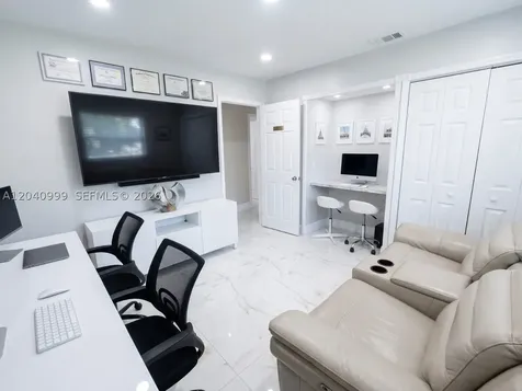 324 Patio Village Terrace Weston FL 33326