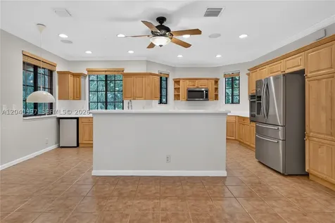 2767 Kinsington Circle Weston FL 33332