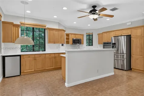 2767 Kinsington Circle Weston FL 33332