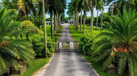 19790 SW 136th Street Miami FL 33196