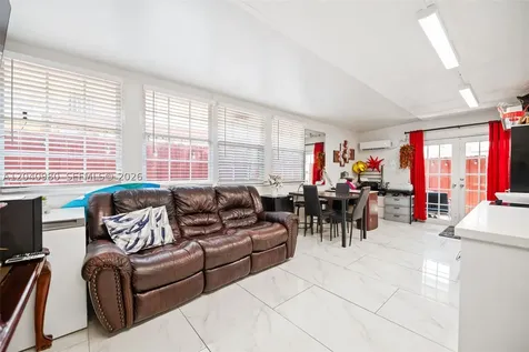 7817 W 36th Avenue Hialeah FL 33018