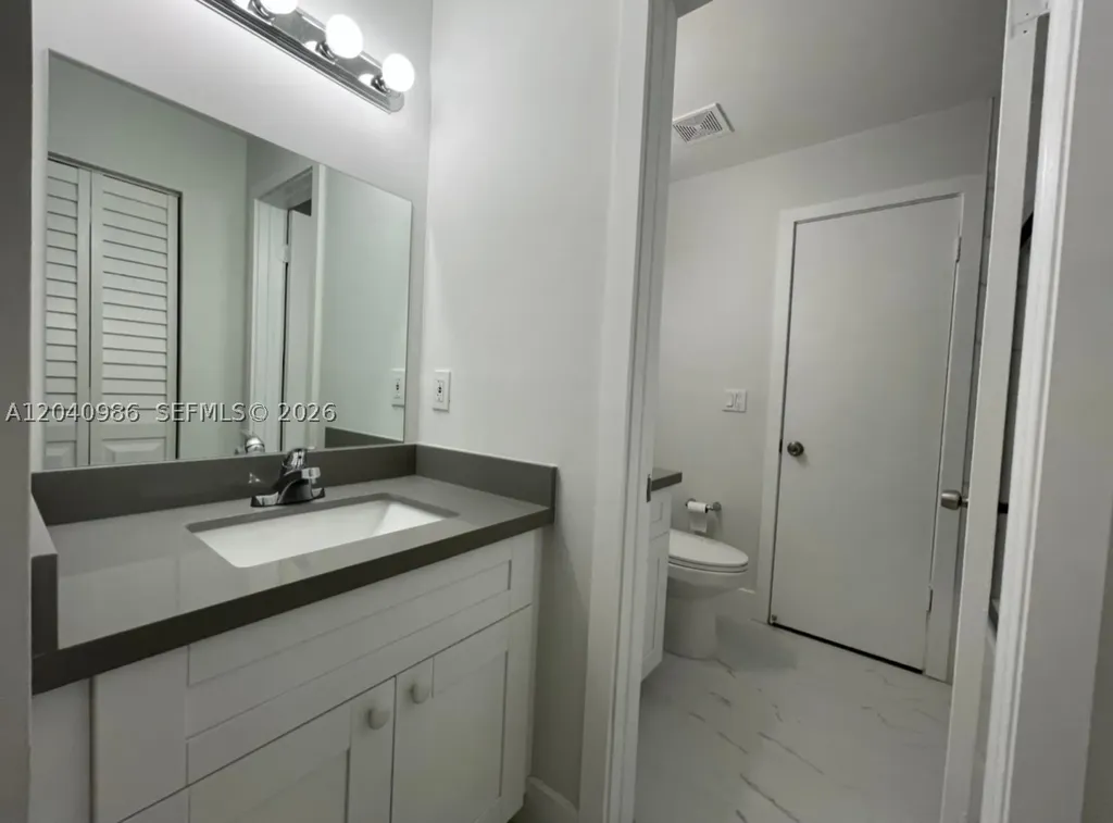 6854 NW 173rd Drive Hialeah FL 33015