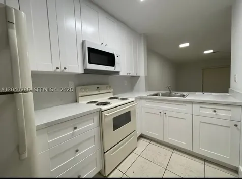 6854 NW 173rd Drive Hialeah FL 33015
