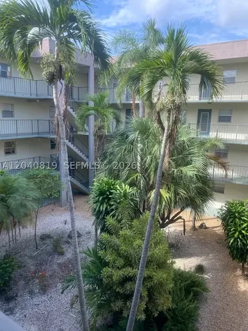 1810 SW 81st Avenue North Lauderdale FL 33068