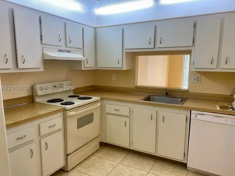 1810 SW 81st Avenue North Lauderdale FL 33068