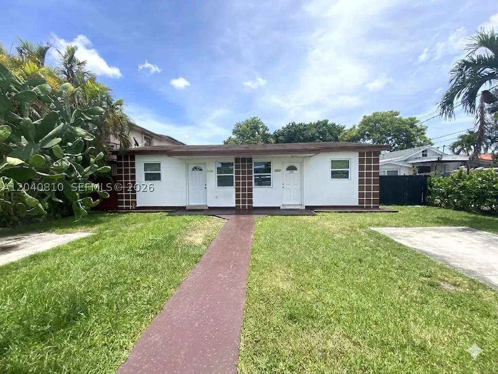 3010-3012 NW 26th Street Miami FL 33142