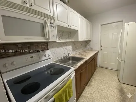 3010-3012 NW 26th Street Miami FL 33142