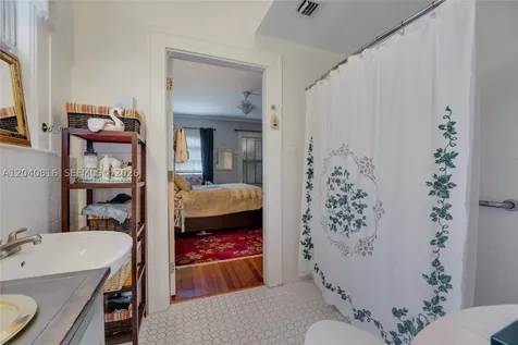 405 SW 11th Avenue Miami FL 33130