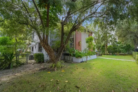405 SW 11th Avenue Miami FL 33130