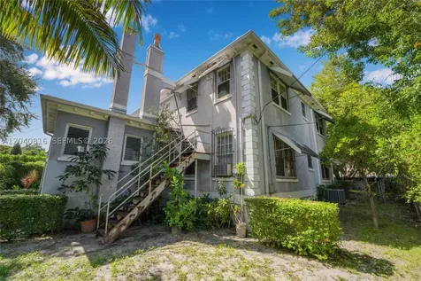405 SW 11th Avenue Miami FL 33130