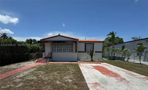 459 SE 3rd Street Hialeah FL 33010