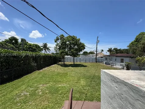 459 SE 3rd Street Hialeah FL 33010
