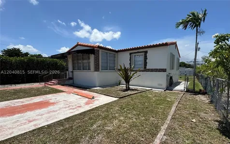 459 SE 3rd Street Hialeah FL 33010