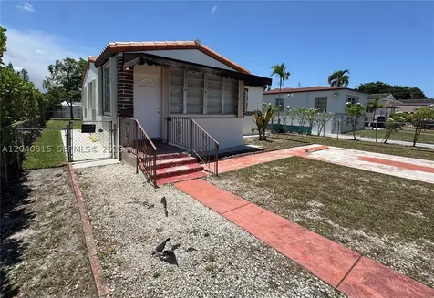 459 SE 3rd Street Hialeah FL 33010