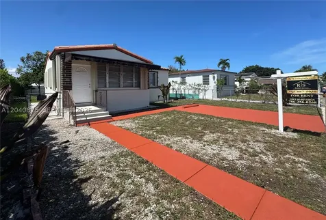 459 SE 3rd Street Hialeah FL 33010