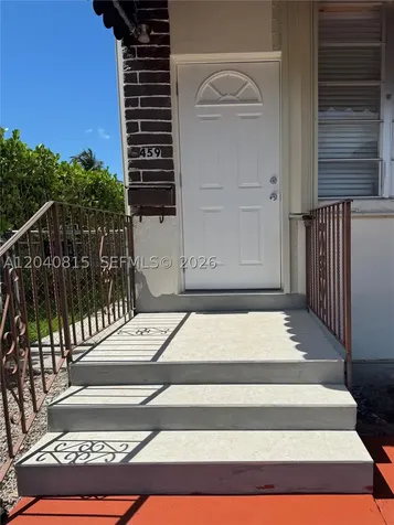 459 SE 3rd Street Hialeah FL 33010