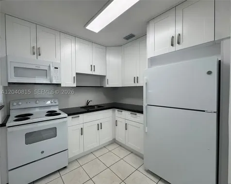 459 SE 3rd Street Hialeah FL 33010