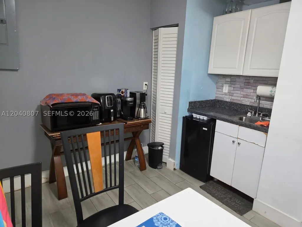 5824 Johnson Street Hollywood FL 33021