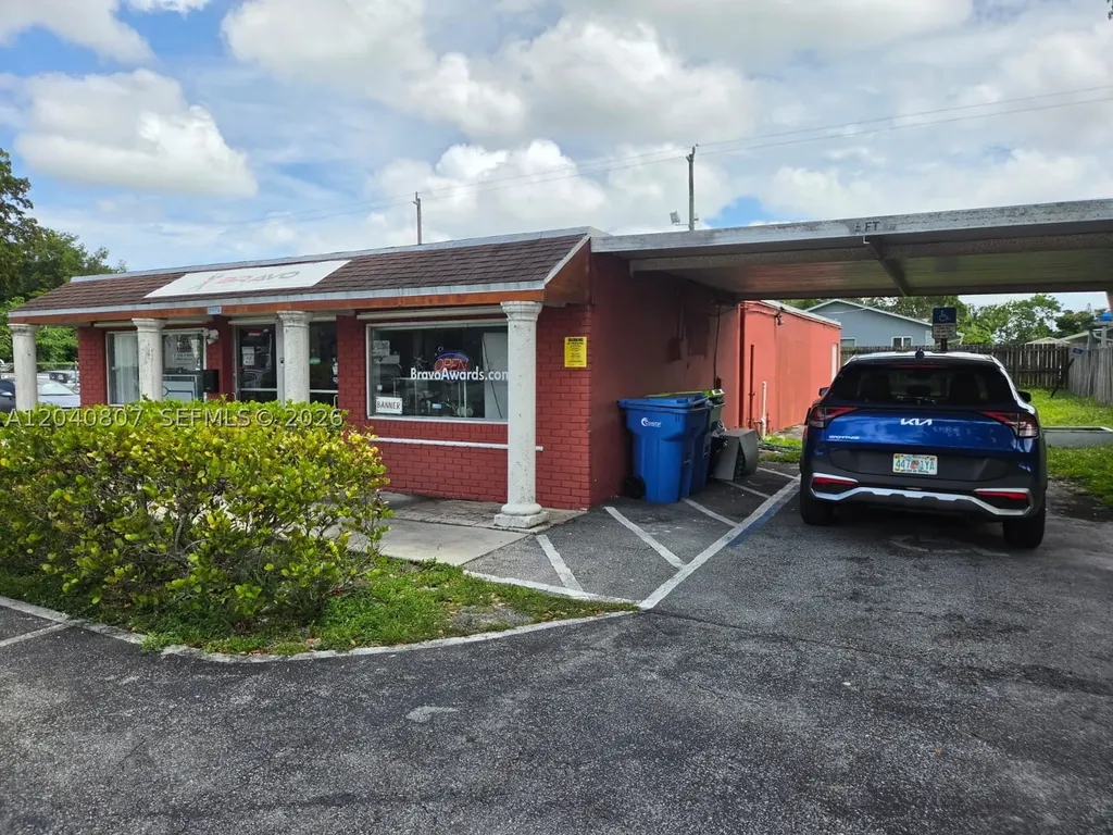 5824 Johnson Street Hollywood FL 33021