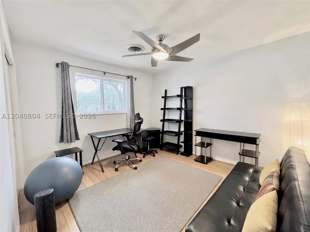 3800 W Park Road Hollywood FL 33021