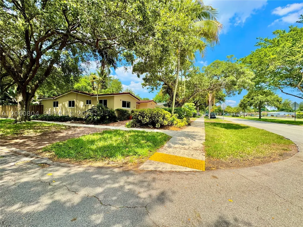 3800 W Park Road Hollywood FL 33021