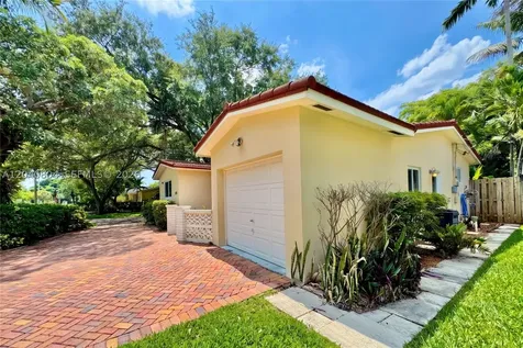 3800 W Park Road Hollywood FL 33021