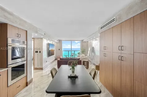 2457 Collins Avenue Miami Beach FL 33140