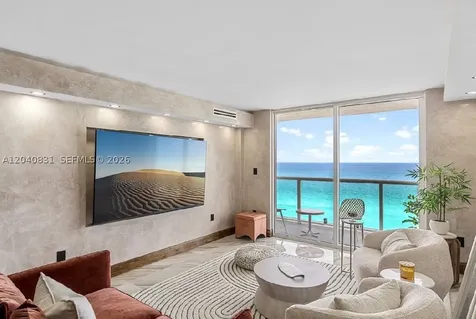 2457 Collins Avenue Miami Beach FL 33140