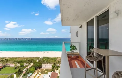 2457 Collins Avenue Miami Beach FL 33140