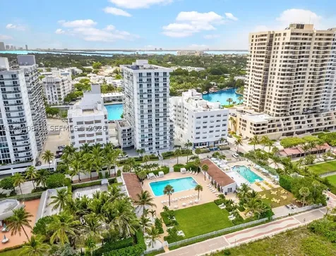 2457 Collins Avenue Miami Beach FL 33140