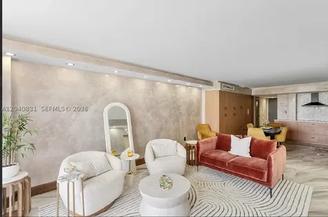 2457 Collins Avenue Miami Beach FL 33140