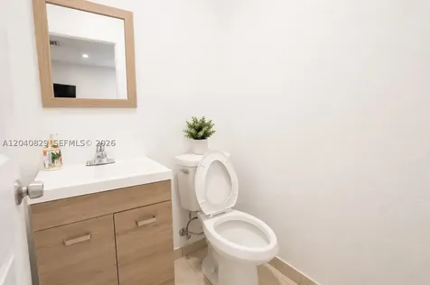 1025 E 45th Street Hialeah FL 33013