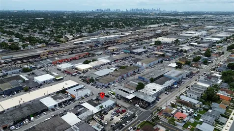 1025 E 45th Street Hialeah FL 33013