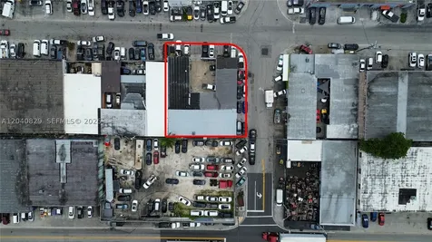 1025 E 45th Street Hialeah FL 33013