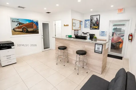 1025 E 45th Street Hialeah FL 33013