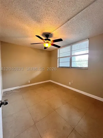 9235 Lagoon Place Davie FL 33324